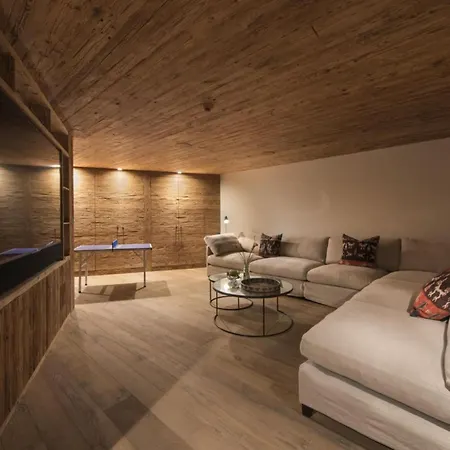 Chalet Alpine Luxury Chalet Konk In Switzerland