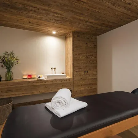 Chalet Alpine Luxury Chalet Konk In Switzerland