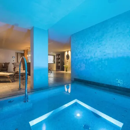 シャレー Alpine Luxury Chalet Konk In Switzerland ツェルマット